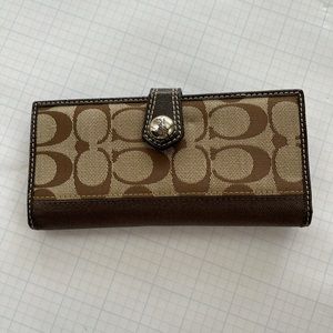 Coach Signature Bi-Fold Wallet - Brown